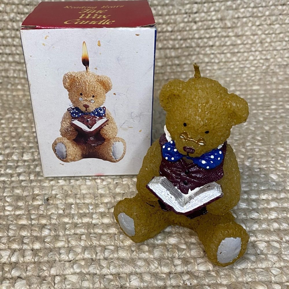 NIB Fine Wax Candle Reading Bears